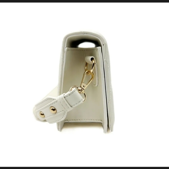 Valentino Orlandi NWT White Quilted Crossbody V Logo Gold Hardware - Picture 5 of 6